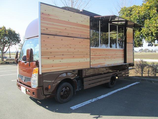 ニッサンアトラス片側スライドワイドボディ仕様移動販売車